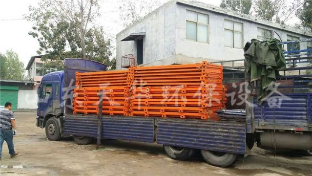 点击查看详细信息<br>标题：发货现场 阅读次数：1643