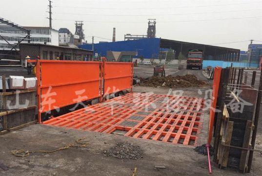 点击查看详细信息<br>标题：重型8m长定制洗车机 阅读次数：4321